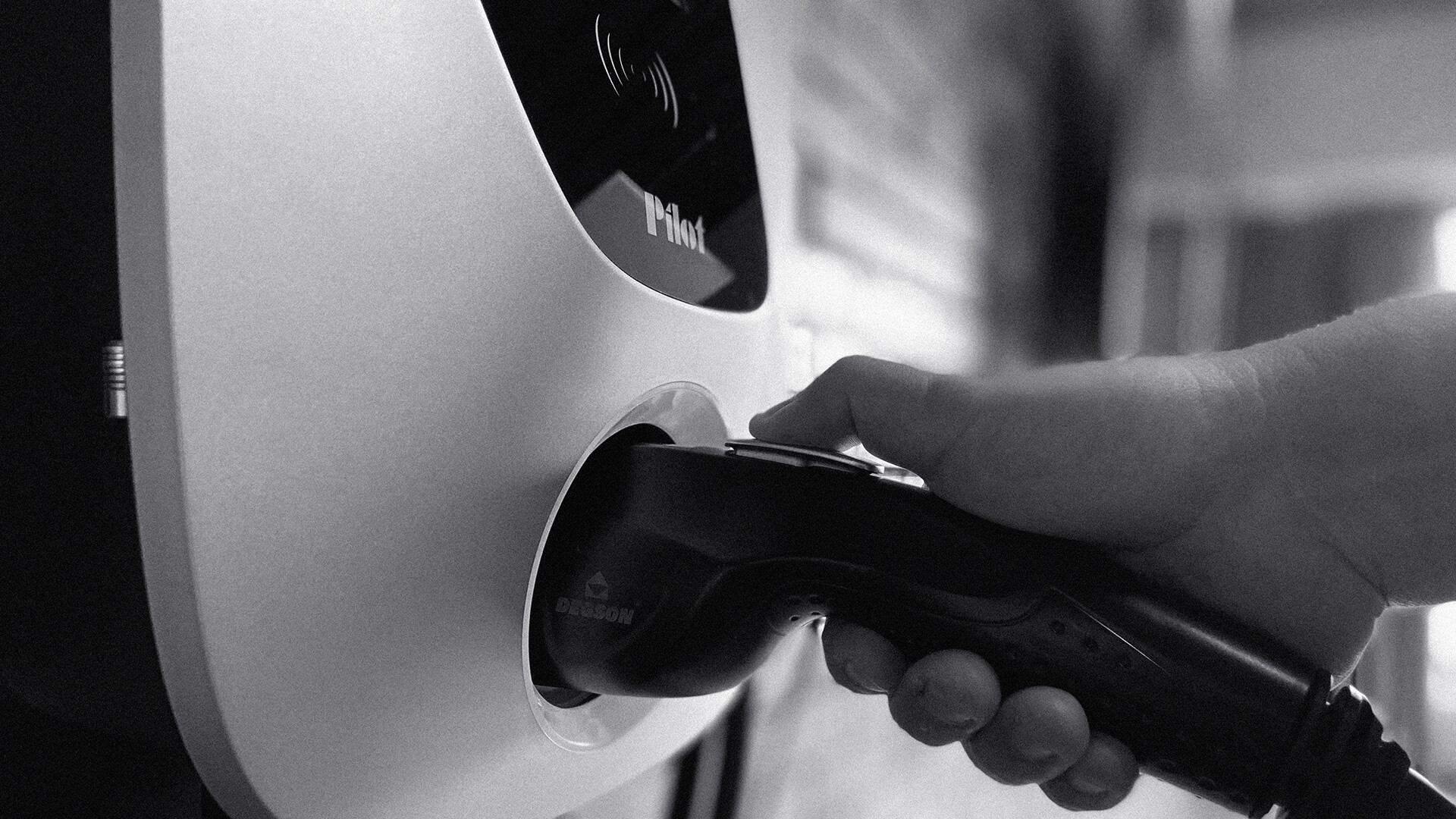 公共交流充电桩设计-派诺PEVC2107公共交流充电桩