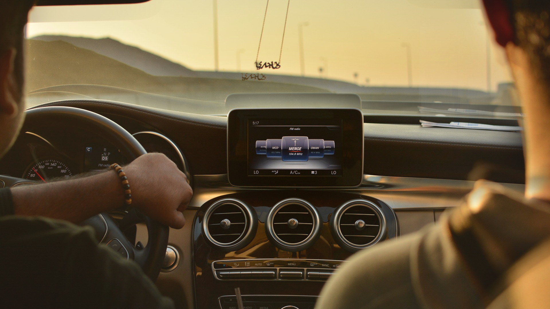 HMI设计咨询-伴随式HMI设计咨询