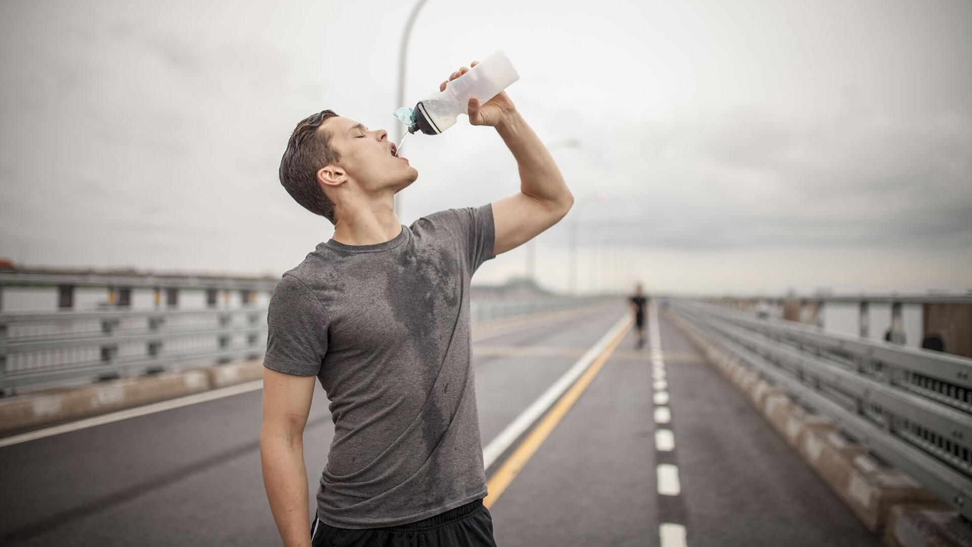 功能饮品包装设计-名仁动力X6功能饮料打造